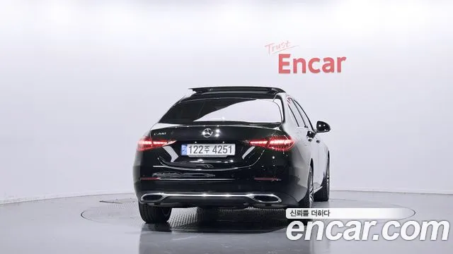 Mercedes-Benz C-Class — Фото автомобиля 2