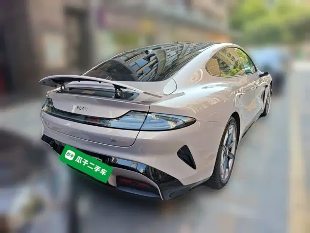 Xiaomi SU7 — Фото автомобиля 5