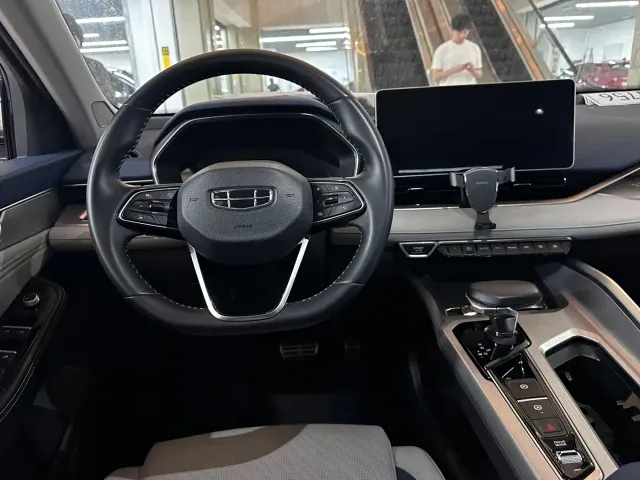 Geely Xingrui — Фото автомобиля 6