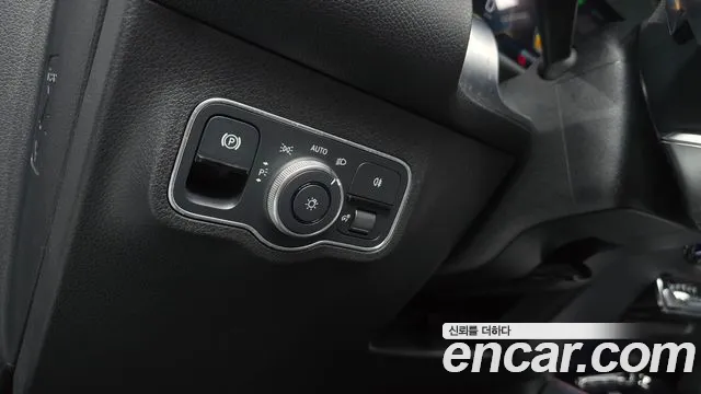 Mercedes-Benz GLB-Class — Фото автомобиля 17