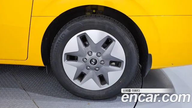 Hyundai Staria Staria L3.5 Школьный автобус — Фото автомобиля 21
