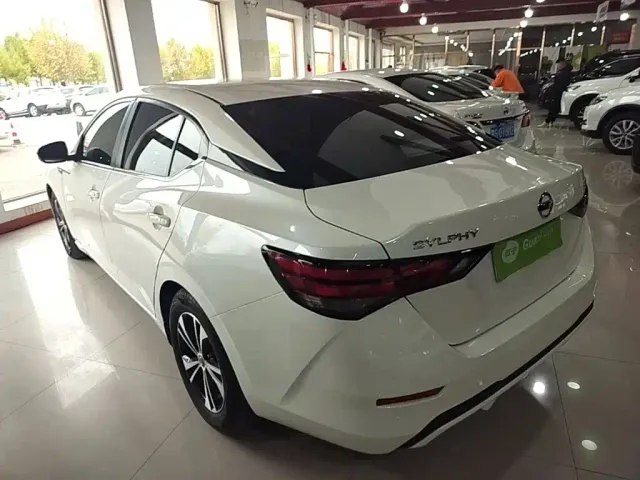 Nissan Sylphy — Фото автомобиля 4
