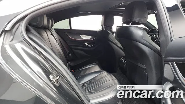 Mercedes-Benz CLS-Class — Фото автомобиля 24