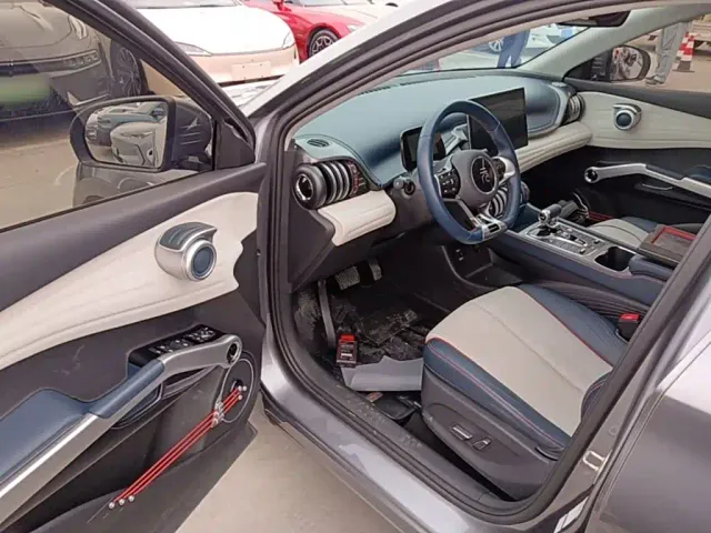 BYD Yuan PLUS — Фото автомобиля 15