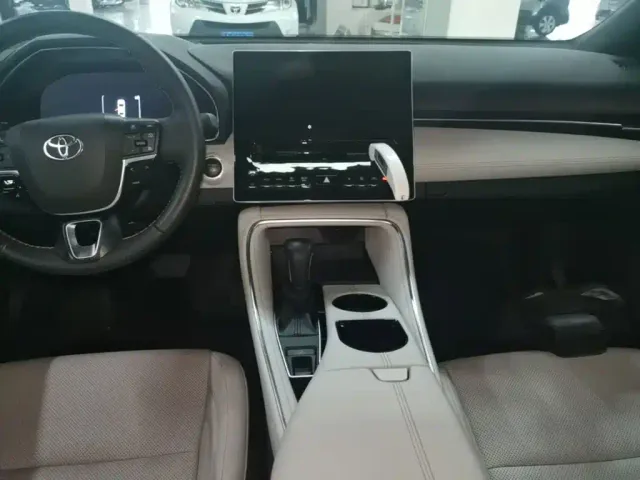 Toyota Avalon — Фото автомобиля 12