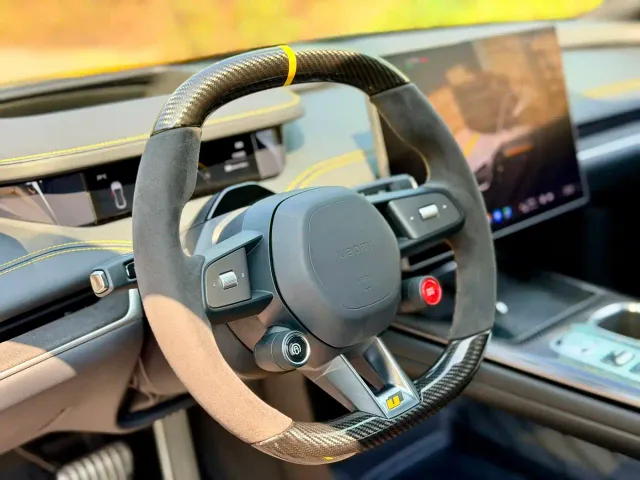 Xiaomi SU7 Ultra — Фото автомобиля 5
