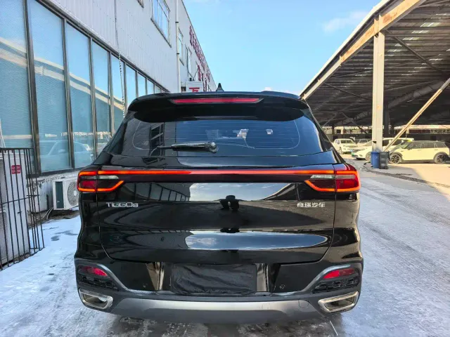 Chery Tiggo 8 — Фото автомобиля 6