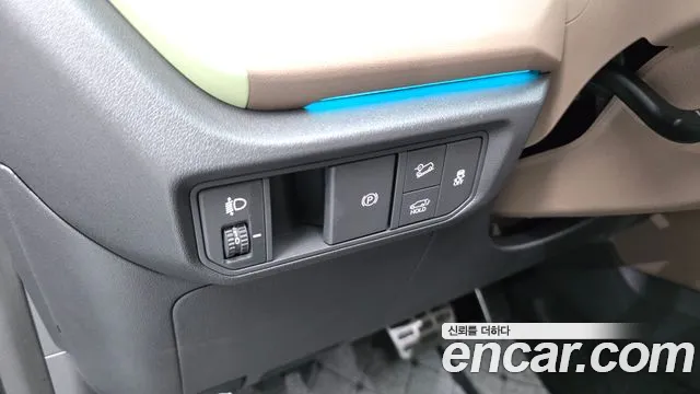 Kia Seltos Seltos 2 поколение Бензин 1.6T 2WD — Фото автомобиля 18