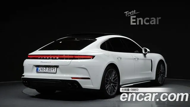 Porsche Panamera 976 — Фото автомобиля 2