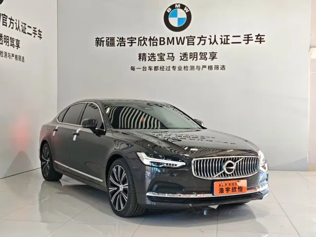 Volvo S90 — Фото автомобиля 3