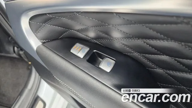 Genesis G70 — Фото автомобиля 28
