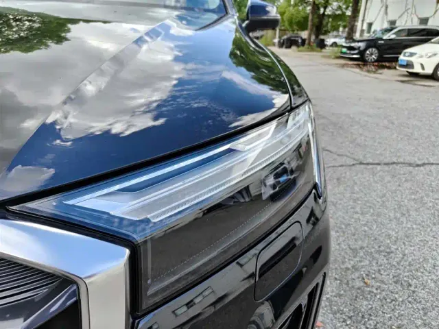 Audi Q7 — Фото автомобиля 14
