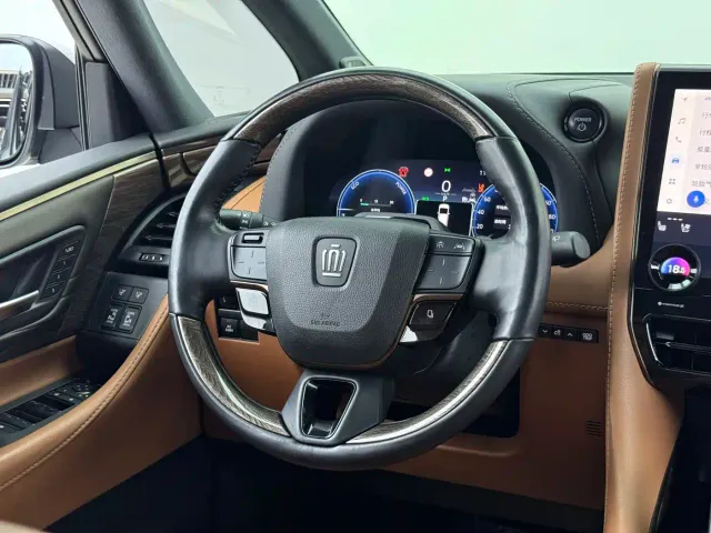 Toyota Vellfire — Фото автомобиля 5