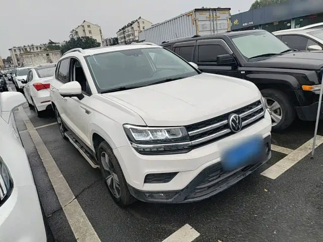 Volkswagen Tharu — Фото автомобиля 3
