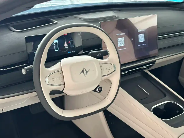 Dongfeng eπ 007 — Фото автомобиля 10