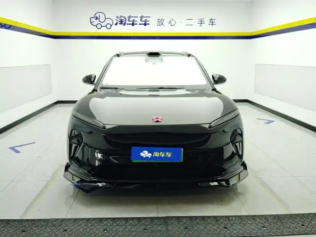 Nio ET5 Touring — Фото автомобиля 2