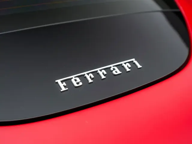 Ferrari Ferrari Roma 2020 3.9T V8 — Фото автомобиля 8