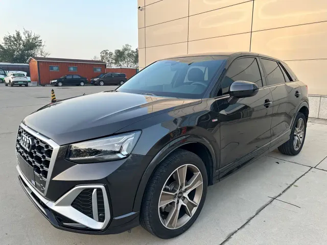Фотография автомобиля — Audi Q2L