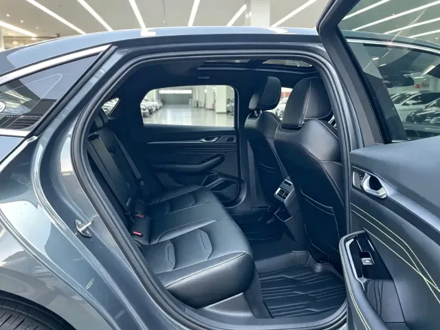Geely Xingrui — Фото автомобиля 6