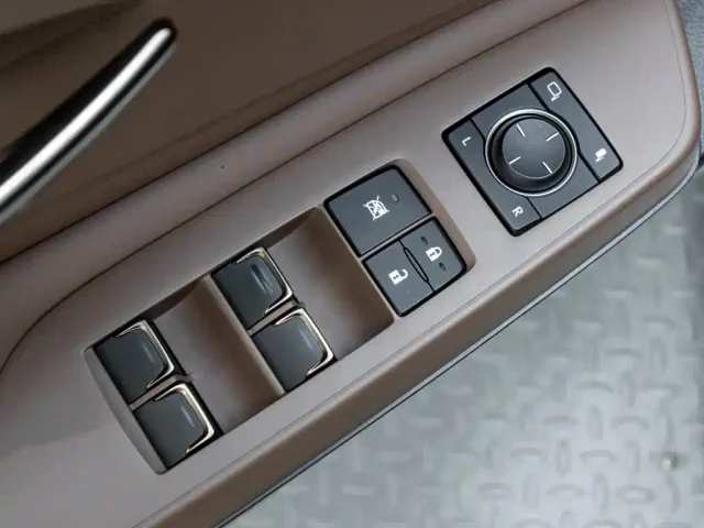 Lexus ES — Фото автомобиля 23