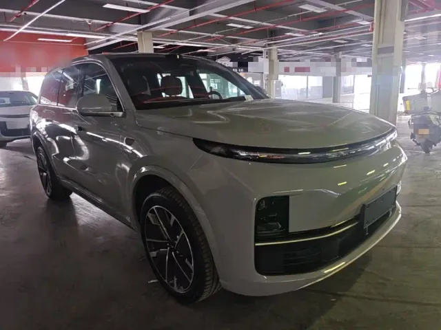 Li Auto L9 — Фото автомобиля 3