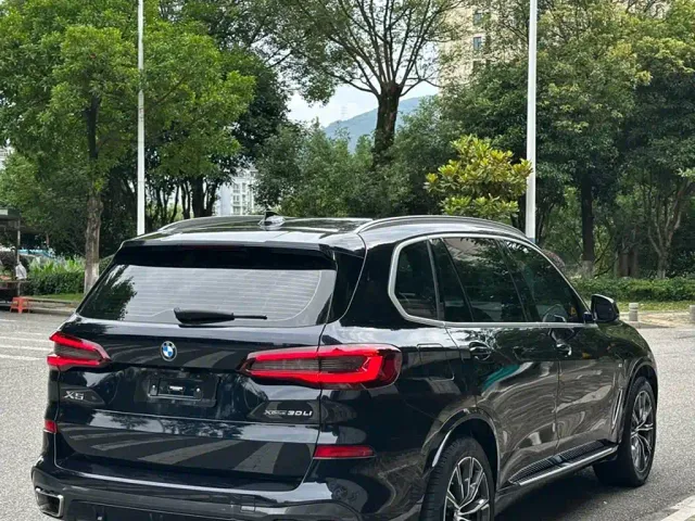 BMW X5 — Фото автомобиля 24