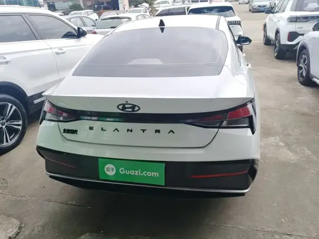 Hyundai Elantra 2023 1.5L CVT GLX Elite Edition — Фото автомобиля 5