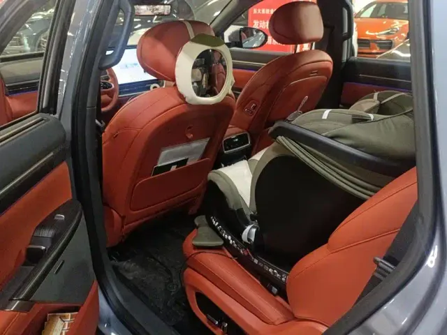 Dongfeng eπ 008 — Фото автомобиля 11