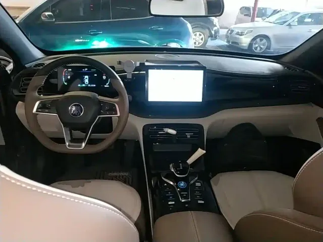BYD Qin PLUS — Фото автомобиля 9
