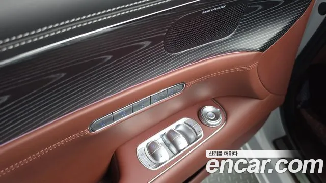 Genesis G90 Бензин 3.5 турбо AWD — Фото автомобиля 22