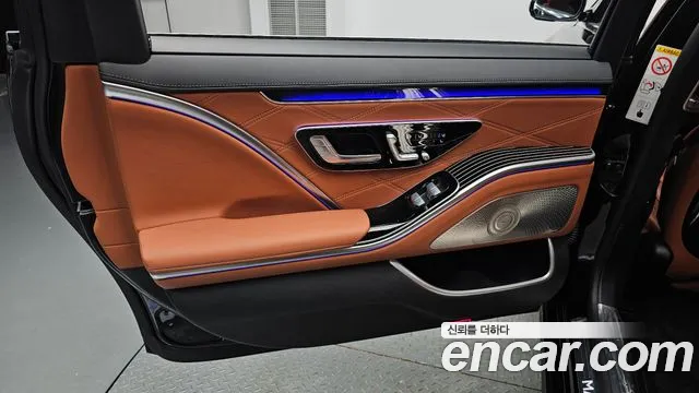 Mercedes-Benz S-Class — Фото автомобиля 21