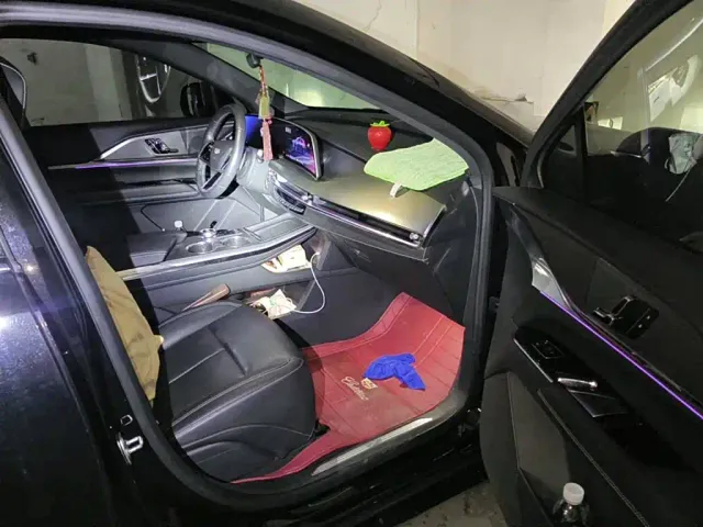Cadillac XT5 — Фото автомобиля 13
