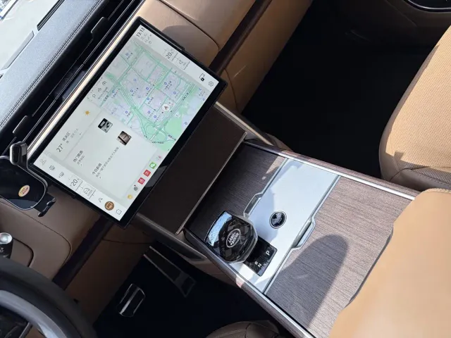 Land Rover Range Rover — Фото автомобиля 15
