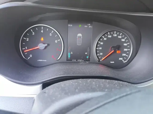 BYD Song MAX — Фото автомобиля 4