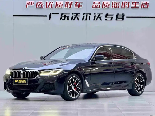 Фотография автомобиля — BMW 5 Series