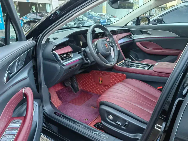 Hongqi H5 — Фото автомобиля 8