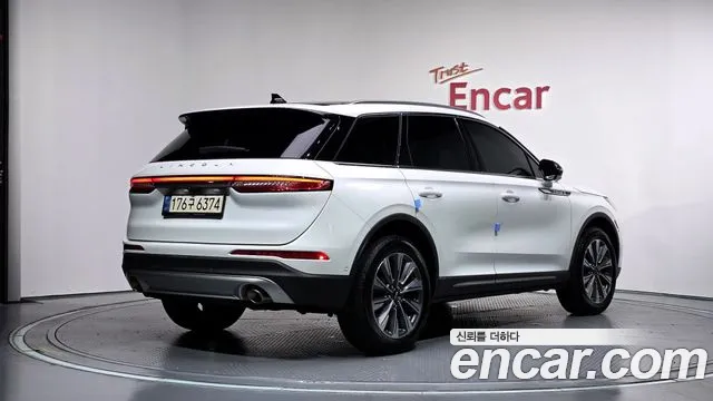 Lincoln Corsair Corsair 2.0 Reserve AWD — Фото автомобиля 2