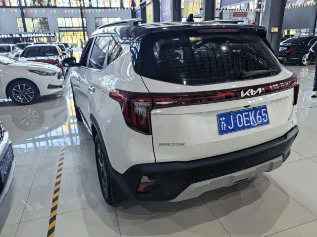 Kia Seltos — Фото автомобиля 2