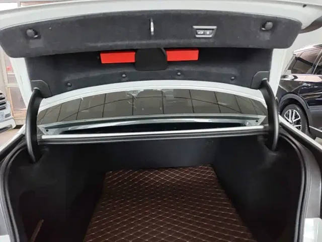 BMW 3 Series — Фото автомобиля 18