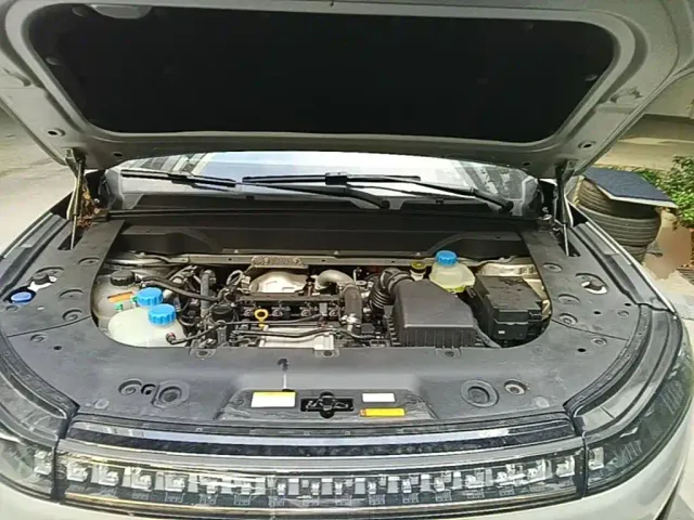 Dongfeng eπ 008 — Фото автомобиля 19