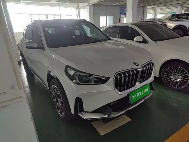 BMW X1 — Фото автомобиля 3