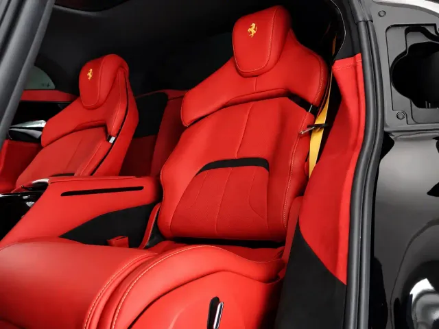 Ferrari Purosangue — Фото автомобиля 12