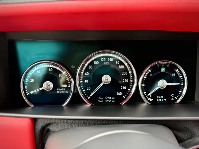 Rolls-Royce Cullinan — Фото автомобиля 11