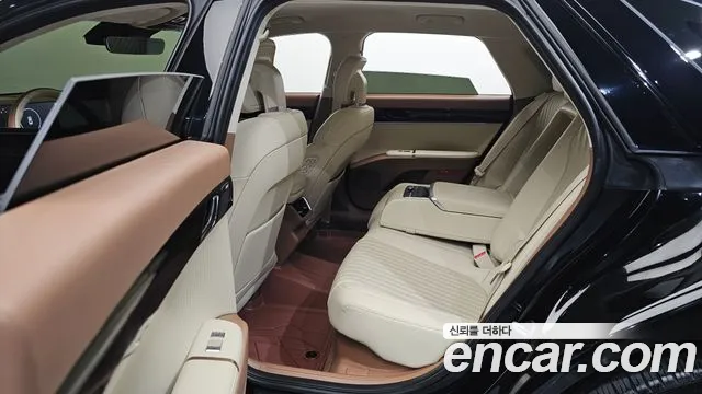 Hyundai Grandeur GN7 — Фото автомобиля 18