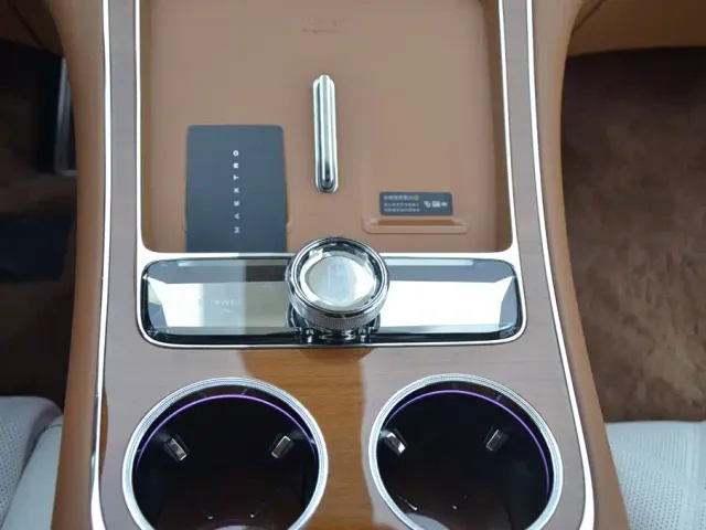 Maextro S800 — Фото автомобиля 11
