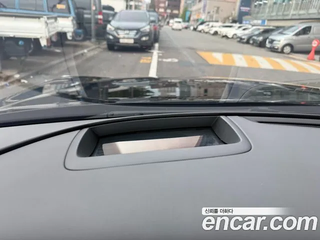 Genesis G90 Бензин 3.5 турбо AWD — Фото автомобиля 13
