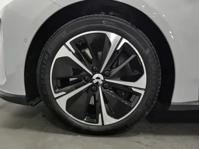 Nio ET5 Touring — Фото автомобиля 17