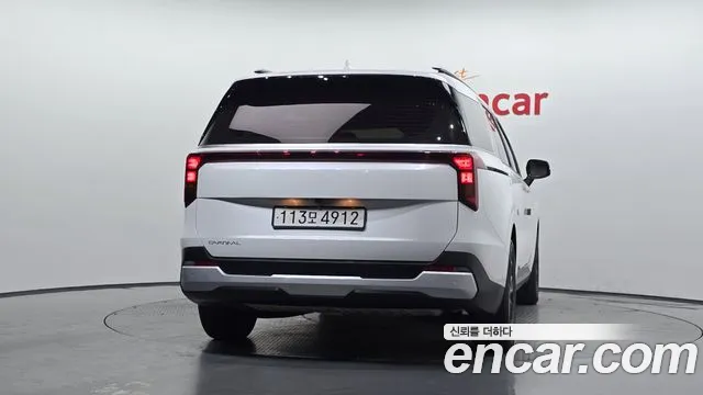 Kia Carnival 4th Gen — Фото автомобиля 4