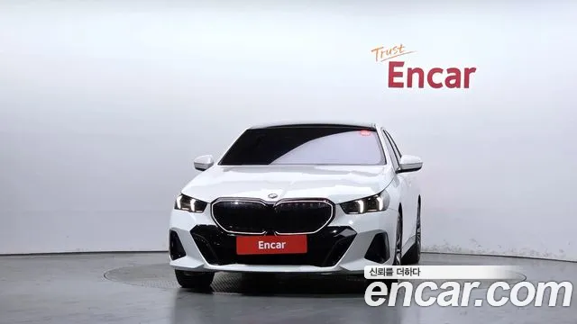 BMW 5-Series 5 серия (G60) 530i xDrive M Sport Pro Special Edition — Фото автомобиля 3