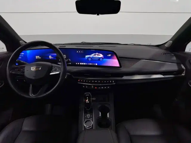 Cadillac XT4 — Фото автомобиля 5